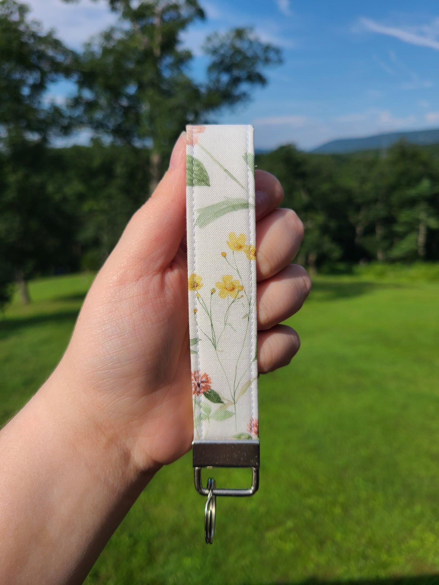 Wildflower Wristlet (NOT RESTOCKING)